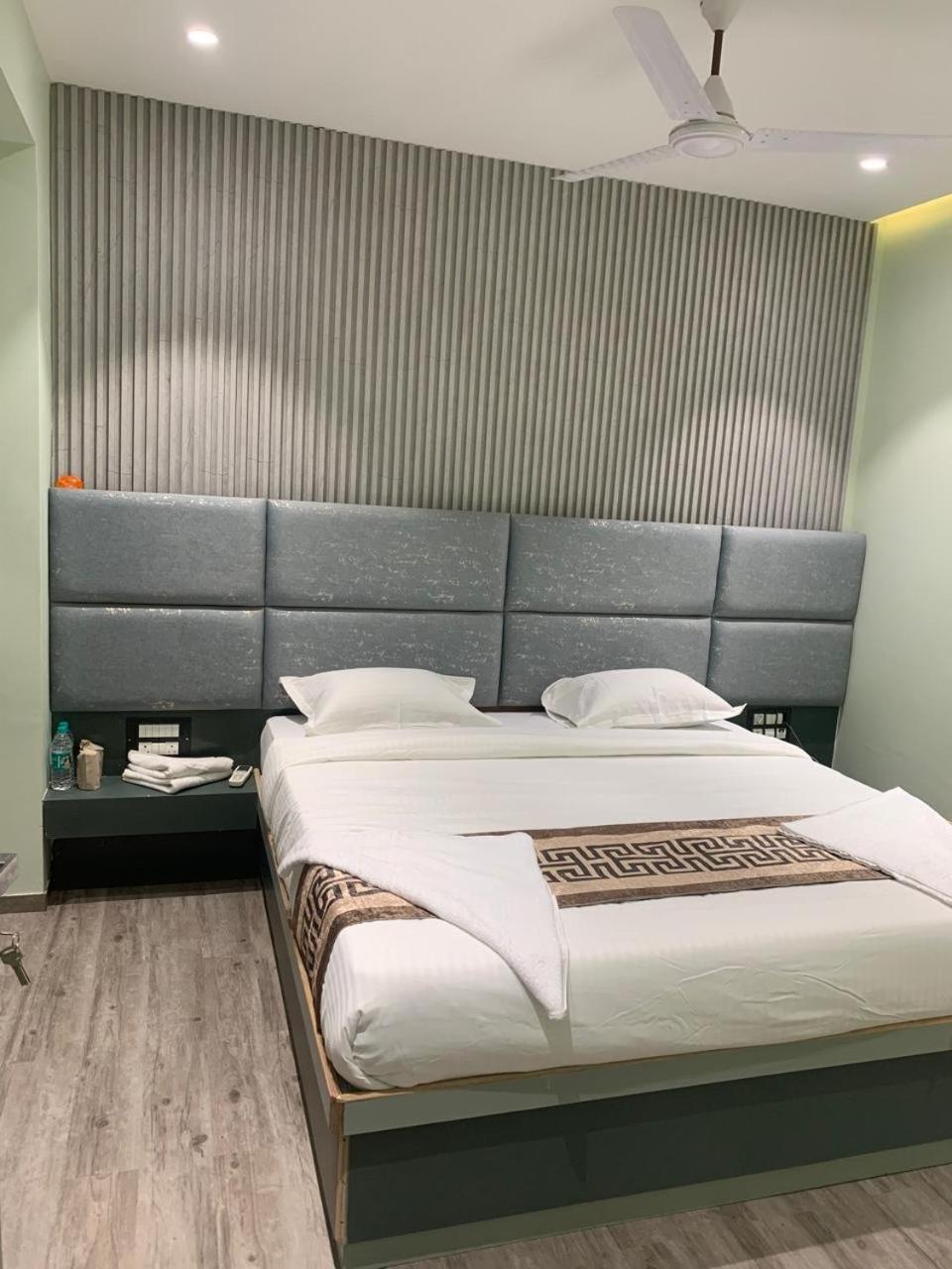 Hotel Grand Bee Residency Bhiwandi ภายนอก รูปภาพ